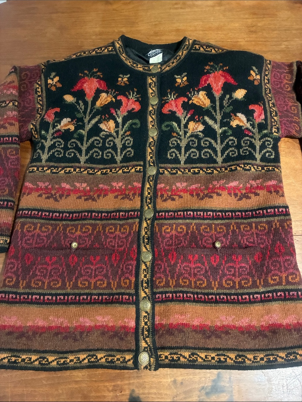 Icelandic Designs lined wool sweater L-XL